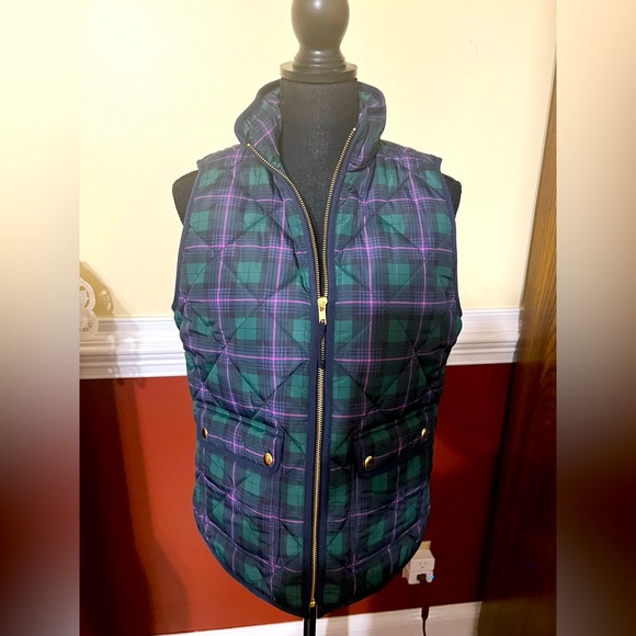 J. Crew Excursion Green Pink Plaid Quilted Puffer Vest Jacket - Picture 1 of 5